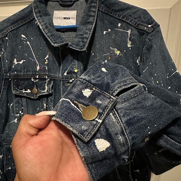 MENS FASHION NOVA SPLATTER PAINT JEAN JACKET LIKE NEW SIZE LARGE 🎨 - Picture 3 of 5